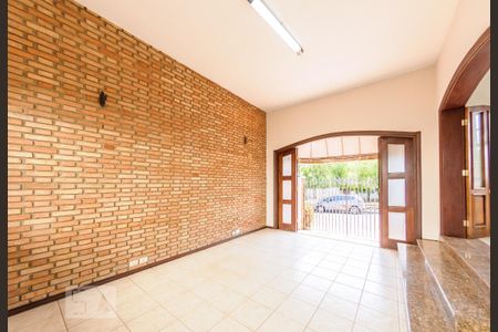 Casa para alugar com 160m², 2 quartos e 1 vaga Casa para alugar com 160m², 2 quartos e 1 vagaGaragem