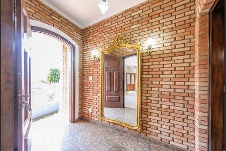 Casa para alugar com 160m², 2 quartos e 1 vaga Casa para alugar com 160m², 2 quartos e 1 vagaHall de Entrada
