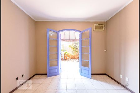 Casa para alugar com 160m², 2 quartos e 1 vaga Casa para alugar com 160m², 2 quartos e 1 vagaSuite - Quarto 2