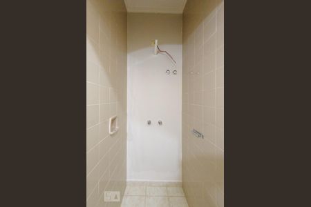 Casa para alugar com 160m², 2 quartos e 1 vaga Casa para alugar com 160m², 2 quartos e 1 vagaBanheiro Social