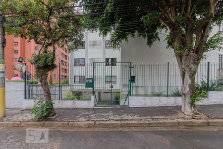 Apartamento para alugar com 63m², 2 quartos e 1 vaga Apartamento para alugar com 63m², 2 quartos e 1 vagaFachada