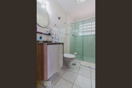 Banheiro de apartamento para alugar com 2 quartos, 63m² em Jardim Bela Vista, Santo André