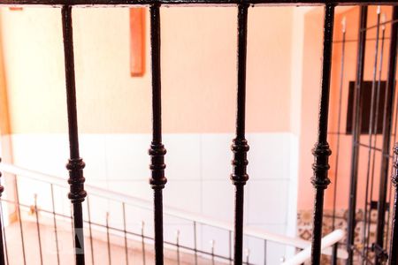 Casa à venda com 120m², 2 quartos e 2 vagasVista Banheiro Suíte 1