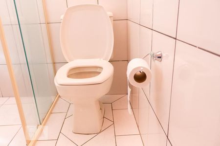 Casa à venda com 120m², 2 quartos e 2 vagasVaso Banheiro Suíte 1