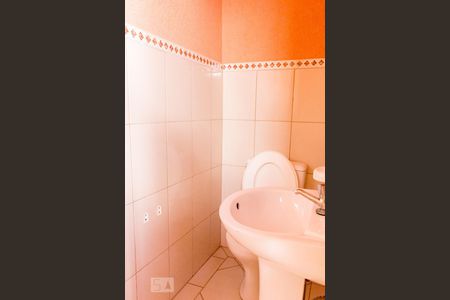 Casa à venda com 120m², 2 quartos e 2 vagasBanheiro