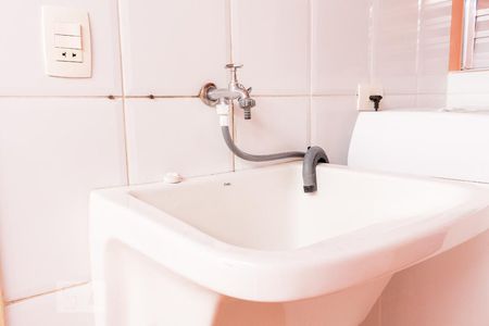 Casa à venda com 120m², 2 quartos e 2 vagasTanque Área de Serviço