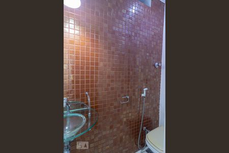 Lavabo  de apartamento à venda com 3 quartos, 140m² em Icaraí, Niterói