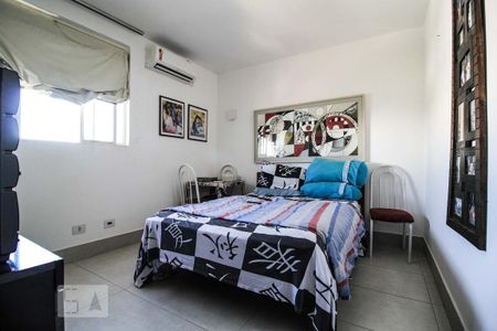 Quarto 2 (suíte) de apartamento para alugar com 2 quartos, 115m² em Setor Central, Goiânia
