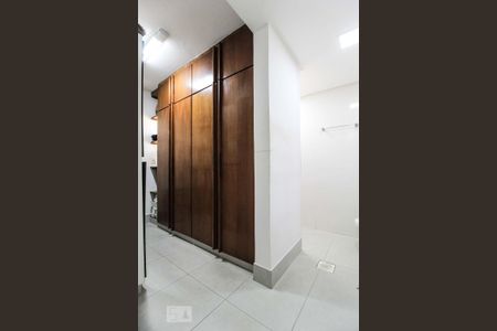 Quarto 2 (suíte) Closet de apartamento para alugar com 2 quartos, 115m² em Setor Central, Goiânia