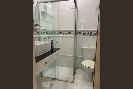 Banheiro de apartamento para alugar com 2 quartos, 58m² em Copacabana, Rio de Janeiro