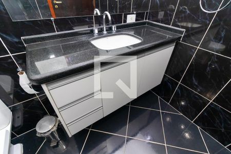 Casa à venda com 291m², 3 quartos e 3 vagasBanheiro