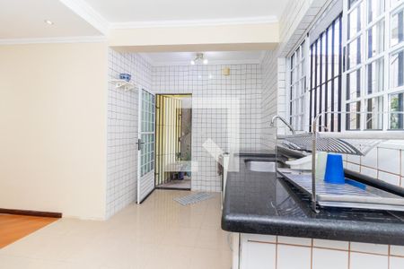 Casa à venda com 291m², 3 quartos e 3 vagasCozinha