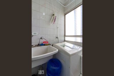 Apartamento à venda com 75m², 2 quartos e 1 vaga Apartamento à venda com 75m², 2 quartos e 1 vagaÁrea de Serviço