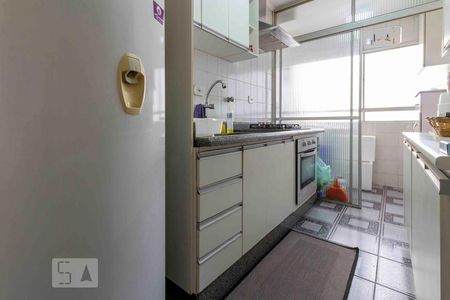 Apartamento à venda com 75m², 2 quartos e 1 vaga Apartamento à venda com 75m², 2 quartos e 1 vagaCozinha