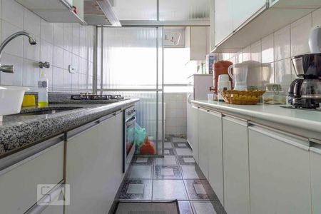 Apartamento à venda com 75m², 2 quartos e 1 vaga Apartamento à venda com 75m², 2 quartos e 1 vagaCozinha