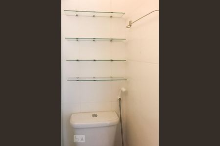 Banheiro de apartamento à venda com 2 quartos, 46m² em Jardim Prudência, São Paulo