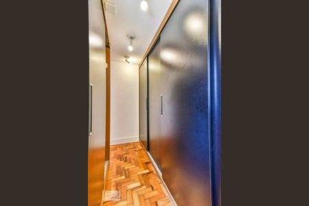 Quarto de apartamento à venda com 1 quarto, 71m² em Alto de Pinheiros, São Paulo