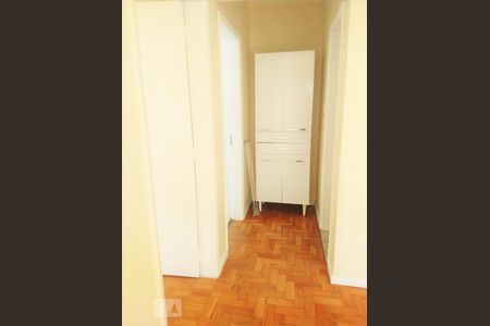 Corredor de apartamento para alugar com 1 quarto, 45m² em Paraíso, São Paulo