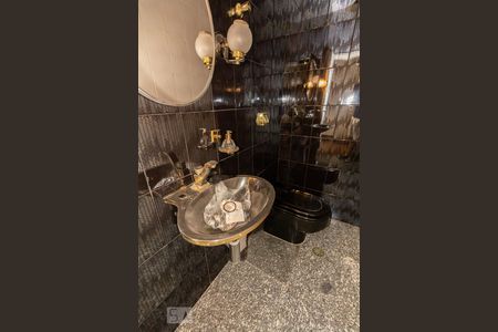 Apartamento para alugar com 160m², 3 quartos e 1 vagaLavabo