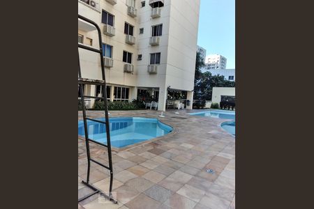 Apartamento à venda com 65m², 2 quartos e 1 vagaPiscina