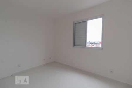 Quarto 1 de apartamento para alugar com 2 quartos, 52m² em Jardim Roberto, Osasco