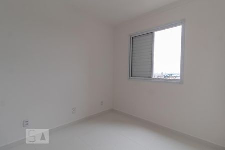 Quarto 2 de apartamento para alugar com 2 quartos, 52m² em Jardim Roberto, Osasco
