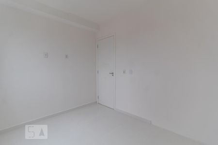 Quarto 1 de apartamento para alugar com 2 quartos, 52m² em Jardim Roberto, Osasco