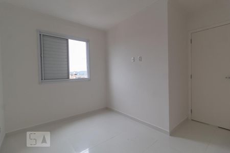 Quarto 2 de apartamento para alugar com 2 quartos, 52m² em Jardim Roberto, Osasco