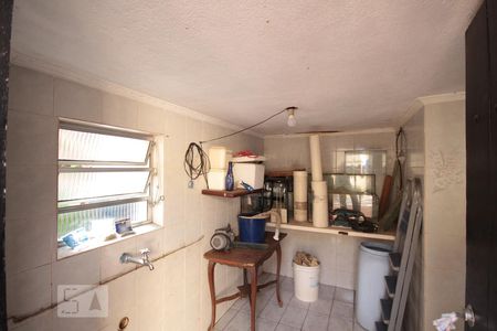 Casa à venda com 200m², 4 quartos e 3 vagasPorão