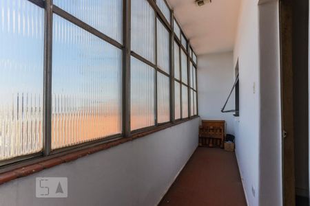 Apartamento para alugar com 68m², 1 quarto e sem vaga Apartamento para alugar com 68m², 1 quarto e sem vagaVaranda