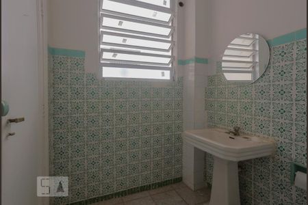 Banheiro de apartamento para alugar com 1 quarto, 68m² em Liberdade, São Paulo