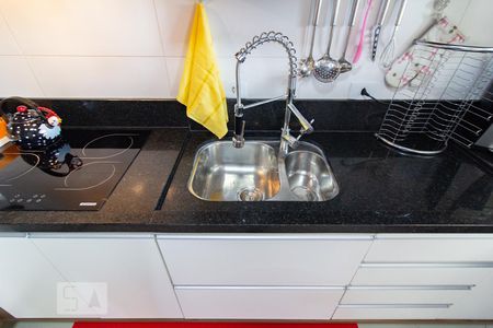 Casa para alugar com 200m², 3 quartos e 2 vagasCozinha