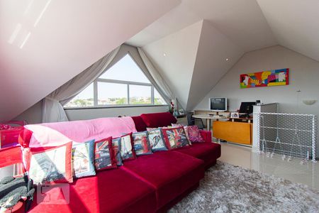 Casa para alugar com 200m², 3 quartos e 2 vagasático