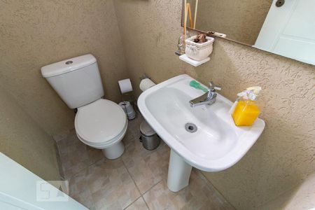 Casa para alugar com 200m², 3 quartos e 2 vagasLavabo