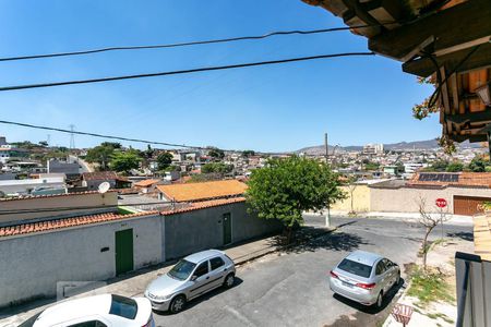 Casa de condomínio para alugar com 100m², 5 quartos e 2 vagasVista
