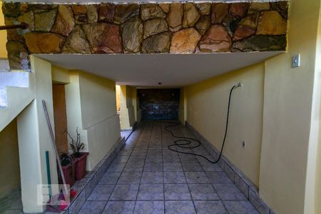 Casa de condomínio para alugar com 100m², 5 quartos e 2 vagasChurrasqueira