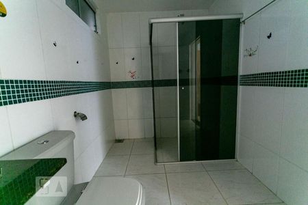 Casa de condomínio para alugar com 100m², 5 quartos e 2 vagasBanheiro