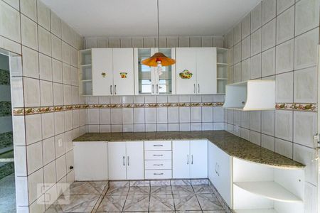 Casa de condomínio para alugar com 100m², 5 quartos e 2 vagasCopa