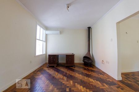 Sala de apartamento à venda com 2 quartos, 120m² em Petrópolis, Porto Alegre