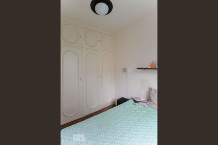 Apartamento à venda com 400m², 4 quartos e 3 vagasQuarto 2 terceiro andar