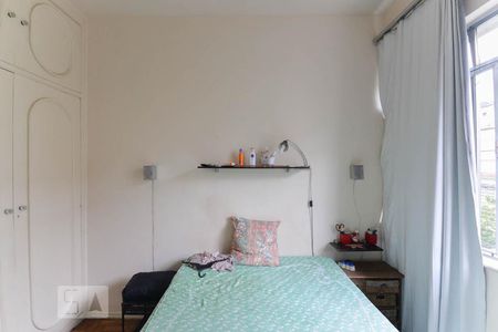 Apartamento à venda com 400m², 4 quartos e 3 vagasQuarto 2 terceiro andar