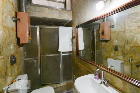 Apartamento à venda com 400m², 4 quartos e 3 vagasBanheiro 1