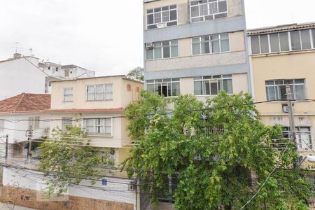 Apartamento à venda com 400m², 4 quartos e 3 vagasVista Quarto 2 terceiro andar