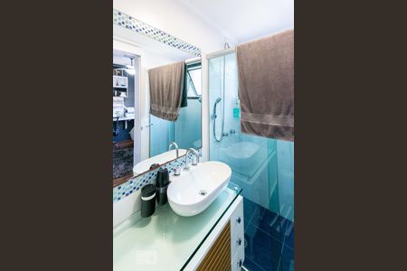 Apartamento à venda com 143m², 3 quartos e 3 vagasBanheiro do Quarto 2