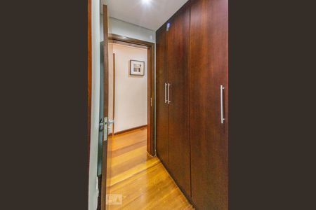 Apartamento à venda com 143m², 3 quartos e 3 vagasCorredor