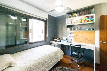 Apartamento à venda com 143m², 3 quartos e 3 vagasQuarto 2 - Suíte