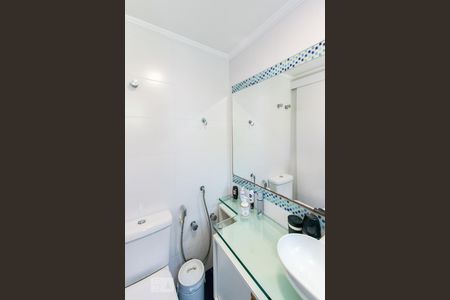 Apartamento à venda com 143m², 3 quartos e 3 vagasBanheiro do Quarto 2