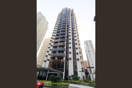 Apartamento para alugar com 48m², 1 quarto e 1 vaga Apartamento para alugar com 48m², 1 quarto e 1 vagaFachada