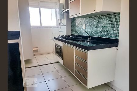 Cozinha de apartamento à venda com 2 quartos, 45m² em Vila Antonieta, São Paulo