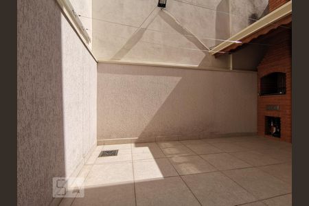 Casa à venda com 148m², 3 quartos e 3 vagas Casa à venda com 148m², 3 quartos e 3 vagasQuintal